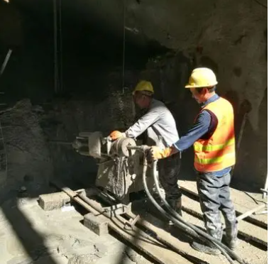 璧山水下抗分散灌浆料特点 水下不分散注浆料介绍